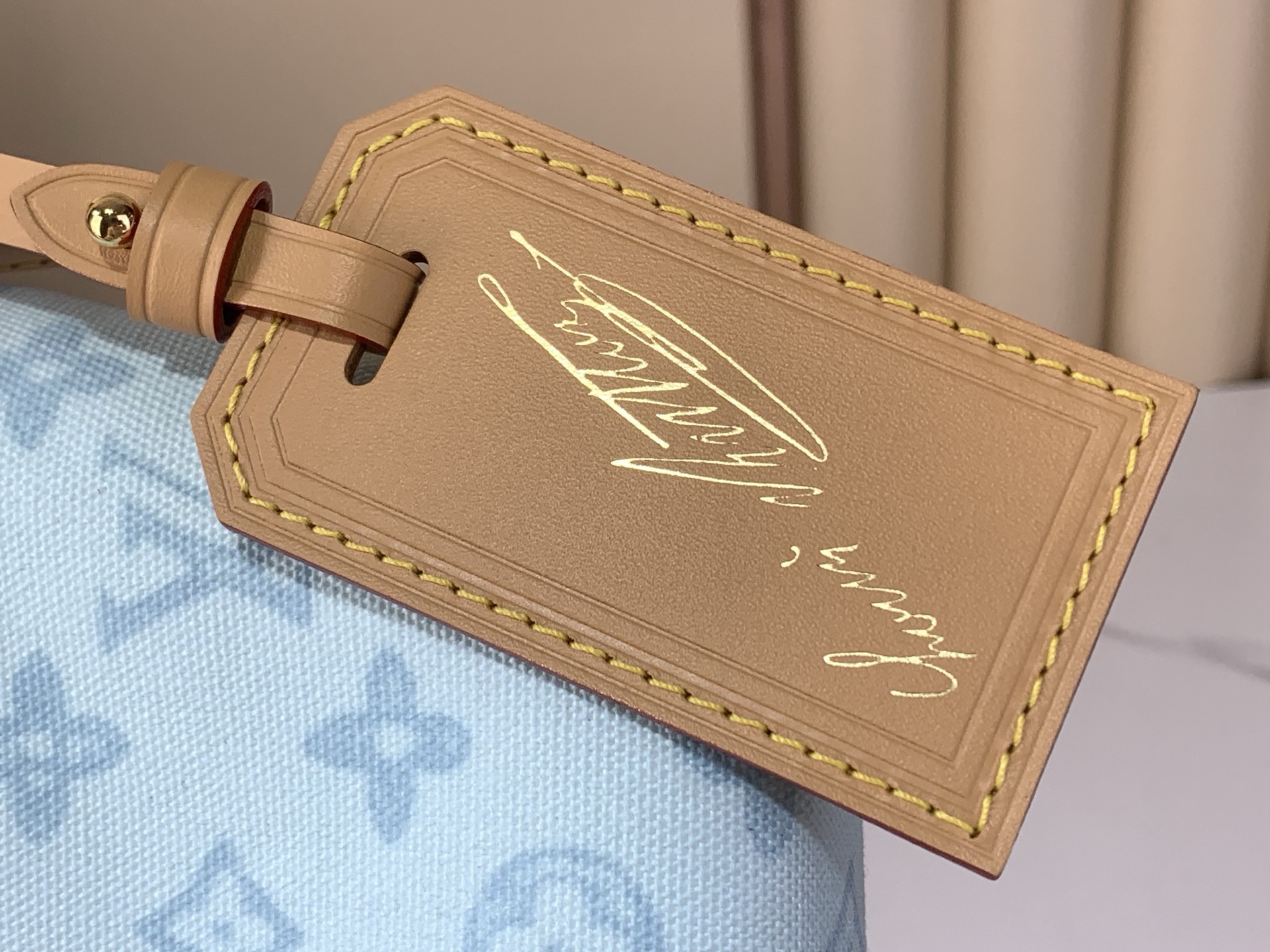 LOUIS VUITTON M28250 New Pochette Hills