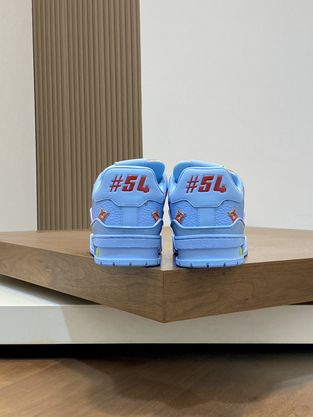 Louis Vuitton 1AJWF7 LV Trainer sneakers