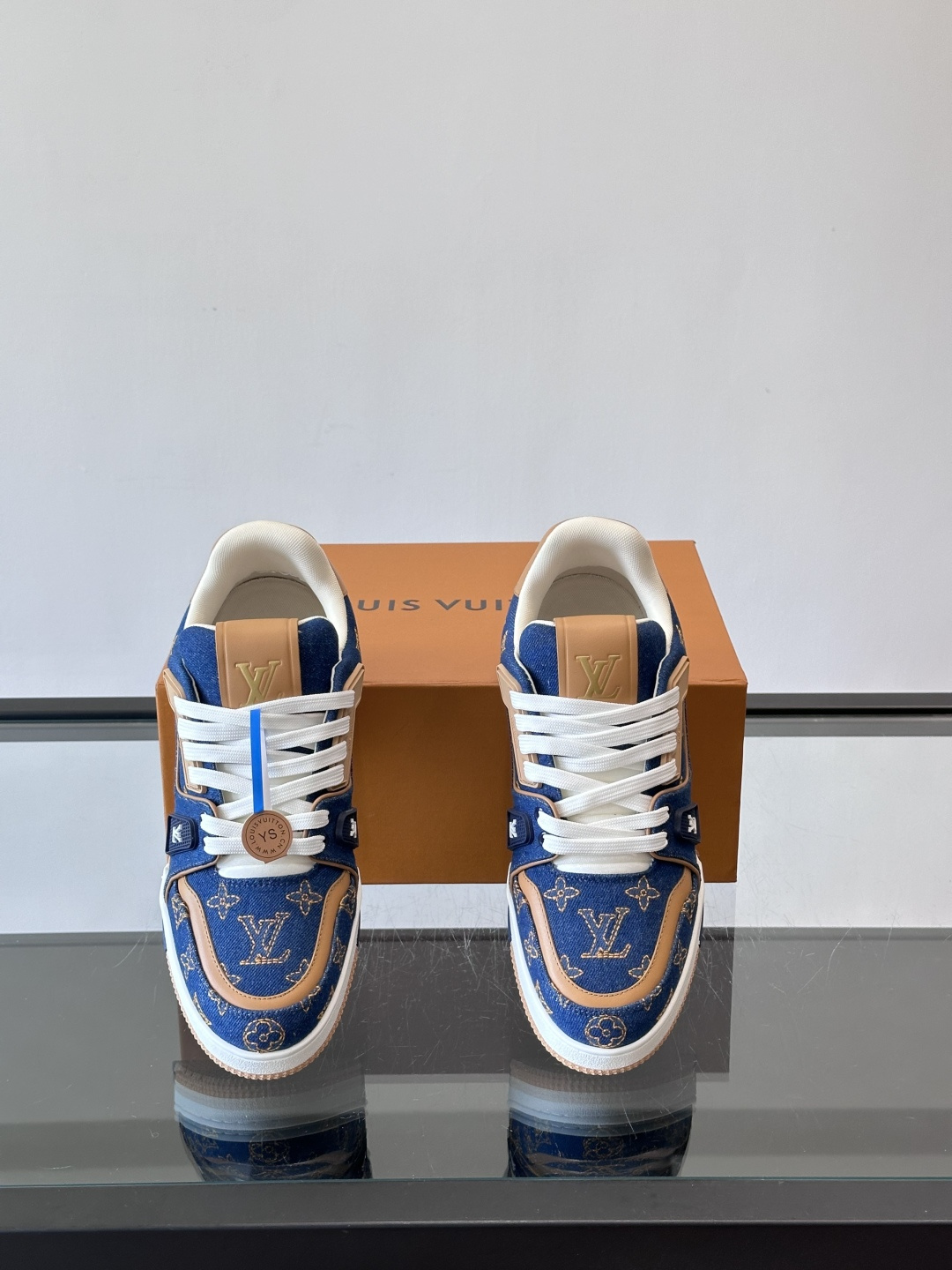 Louis Vuitton 1AJ369 LV Trainer sneakers