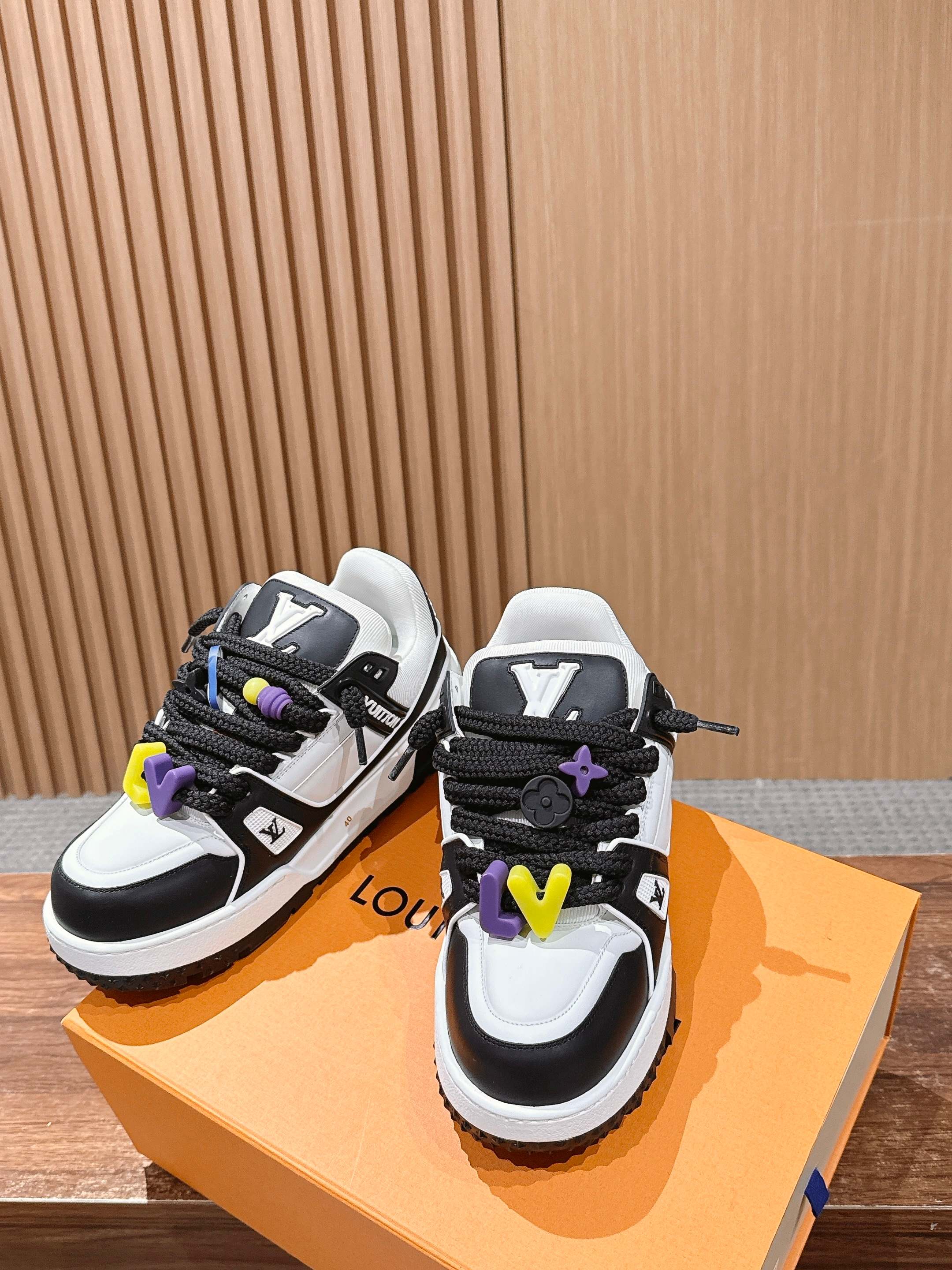 Louis Vuitton 1ABZQG LV Trainer Maxi Sneaker