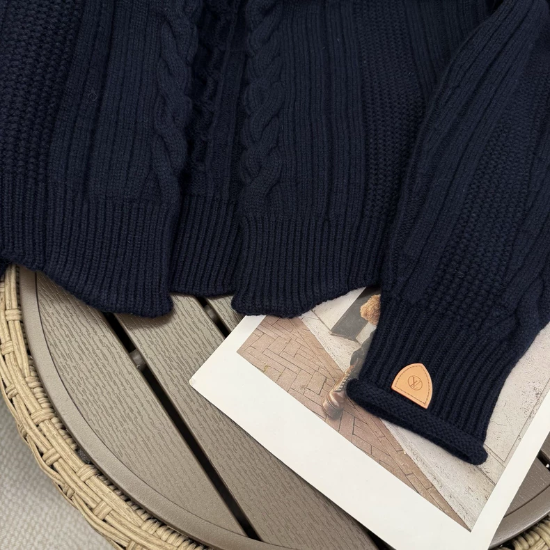 Louis Vuitton 1AJHNY Strap Front Cable-Knit Cardigan