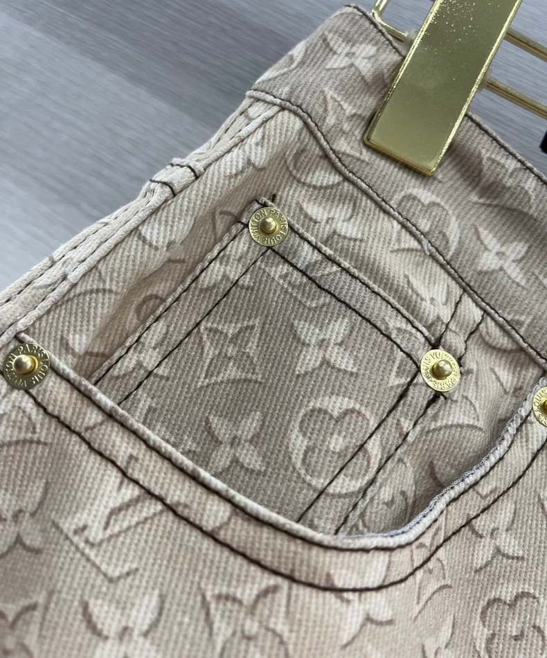 Louis Vuitton 1AJGXD 3D Monogram Jeans