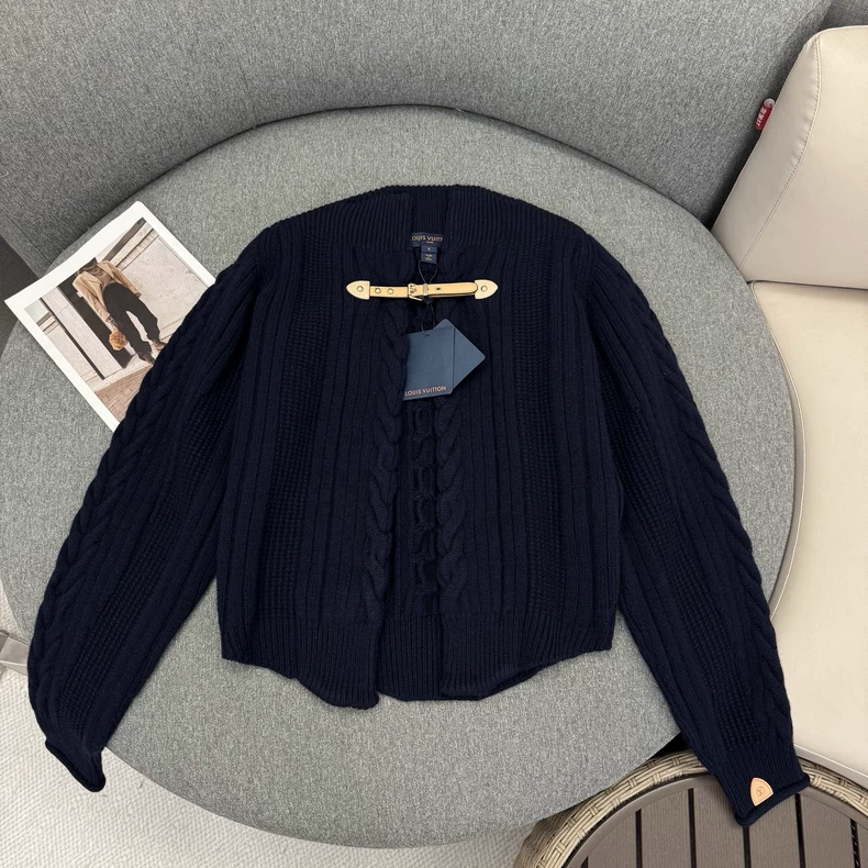 Louis Vuitton 1AJHNY Strap Front Cable-Knit Cardigan
