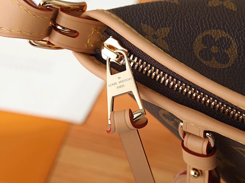 LOUIS VUITTON M28101 NEW CarryAll East West