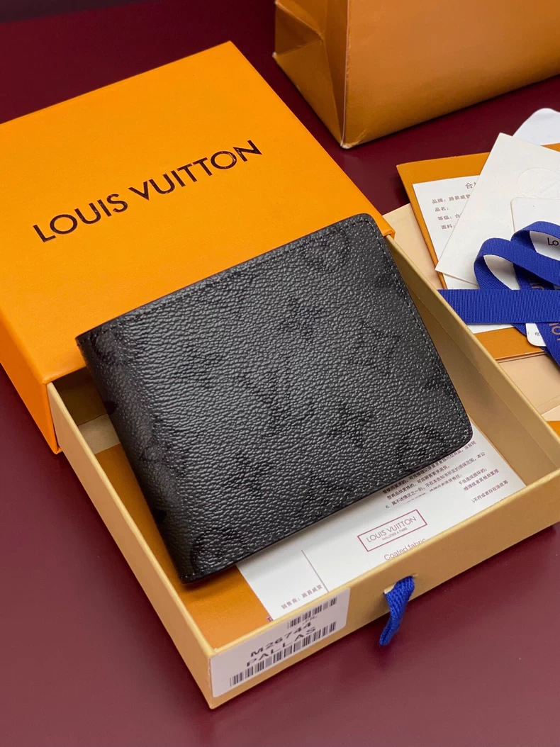 LOUIS VUITTON M26744 Multiple Wallet