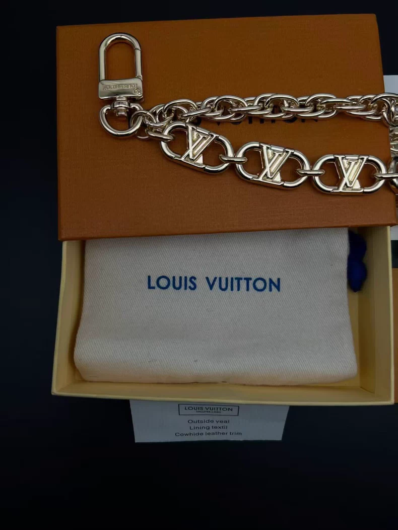 LV M03687 Flower Links Chain Belt