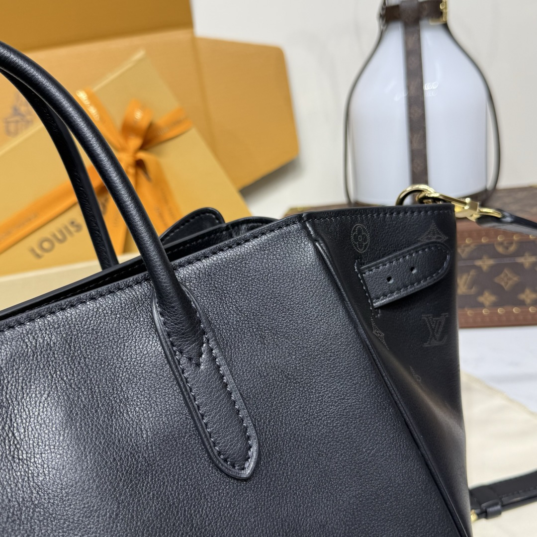 LOUIS VUITTON M26502 Vendome PM