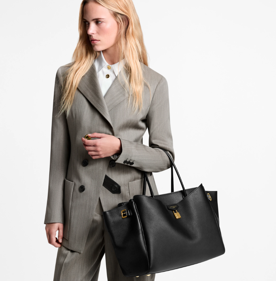 LOUIS VUITTON M26338 Vendome MM