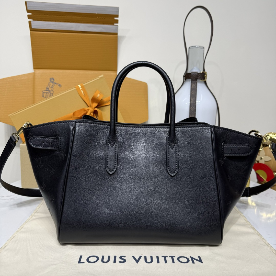 LOUIS VUITTON M26502 Vendome PM