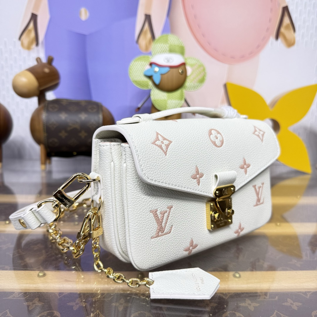 LOUIS VUITTON M27575 Pochette Métis East West