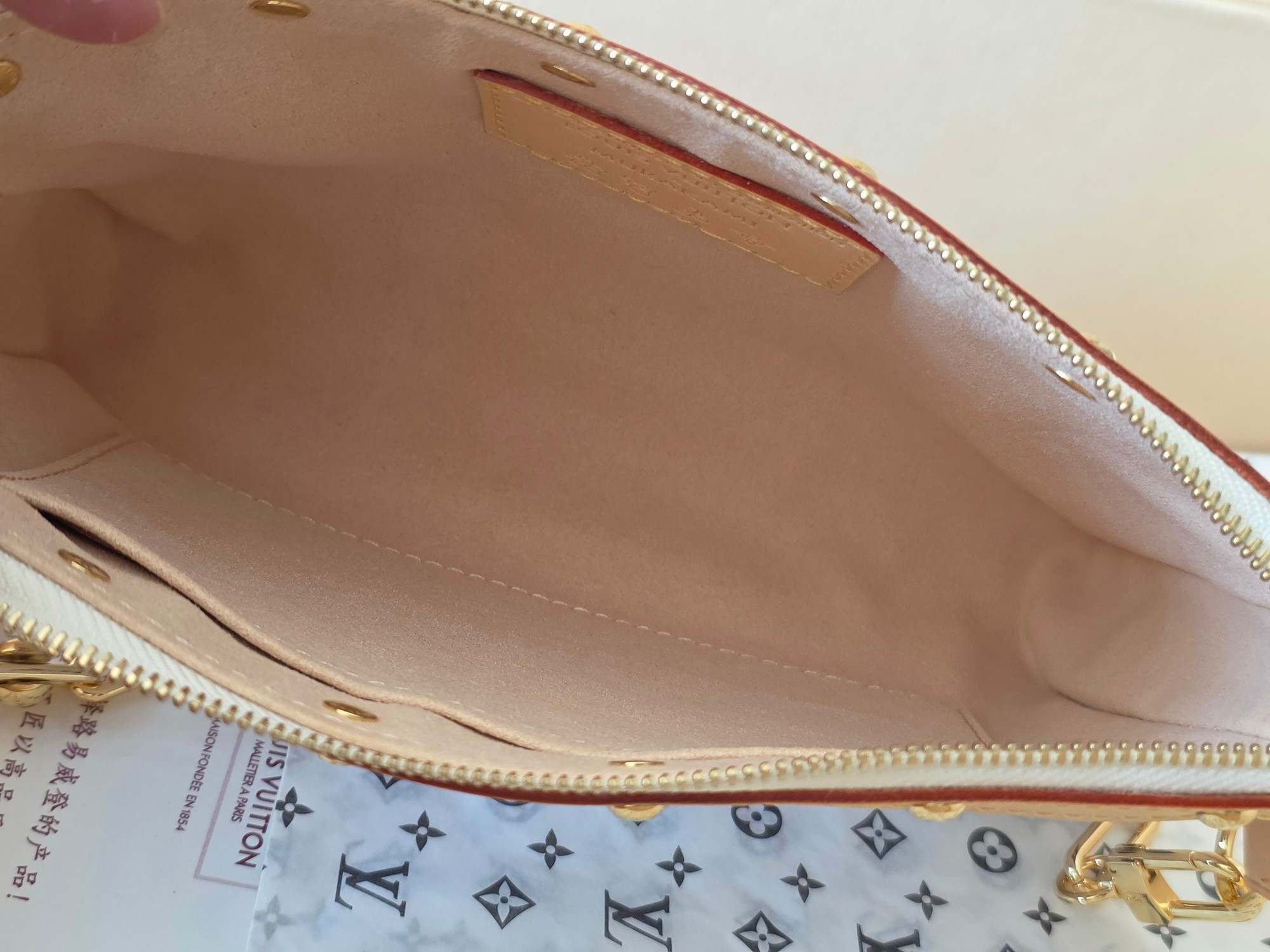 LOUIS VUITTON M13404 New Drop LV x TM Pochette Accessoires