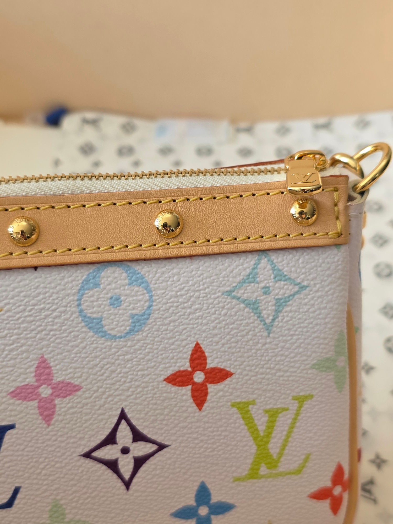 LOUIS VUITTON M13404 New Drop LV x TM Pochette Accessoires