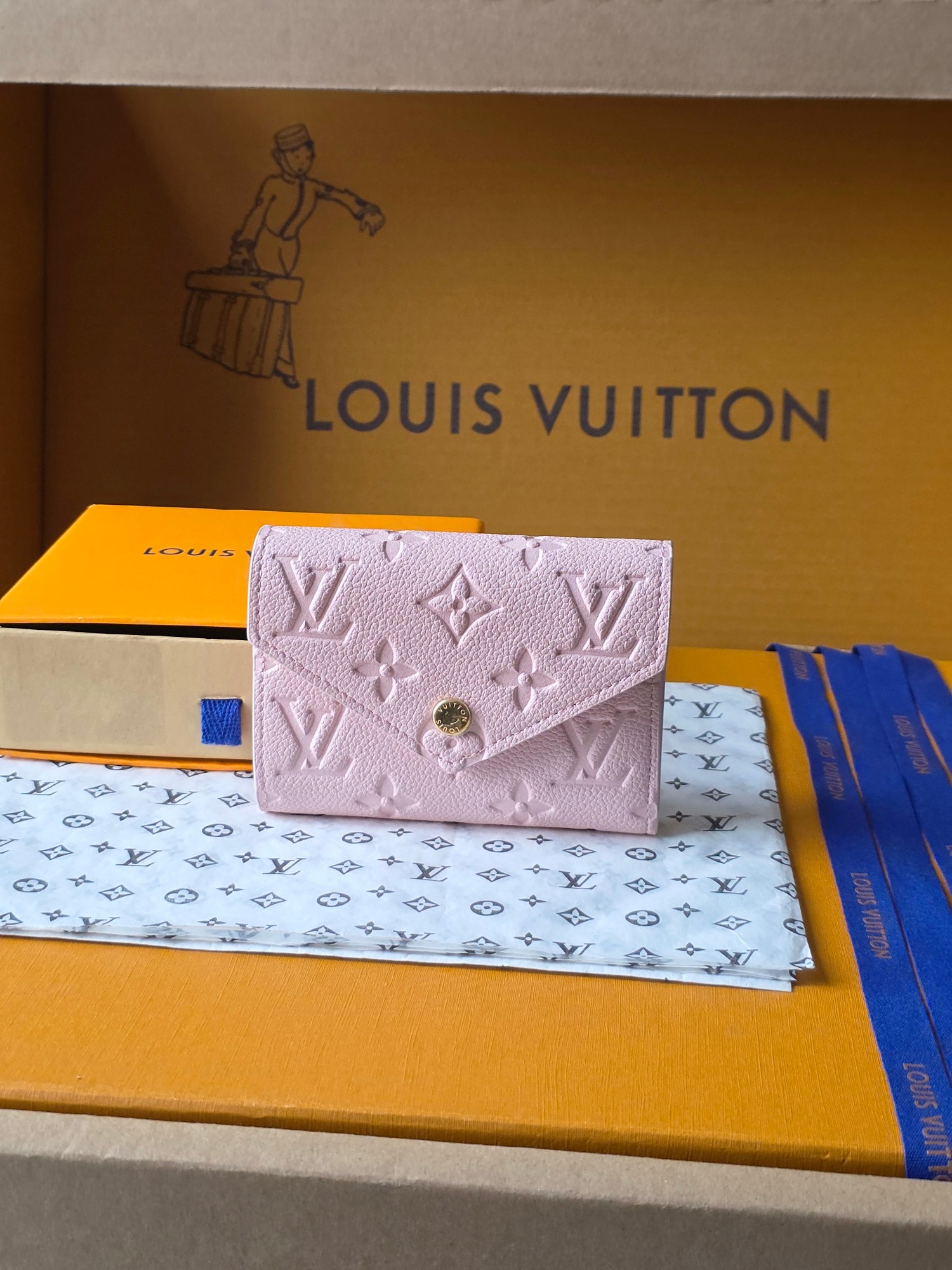 LOUIS VUITTON M26895 Victorine Wallet