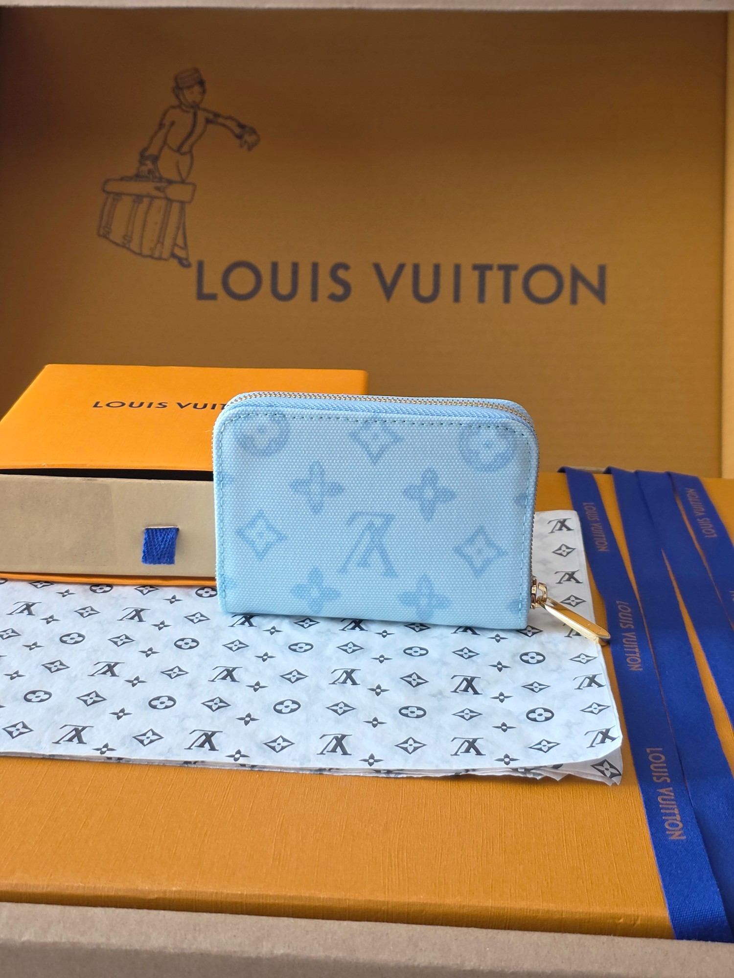 LOUIS VUITTON M27721 NEW Zippy Coin Purse