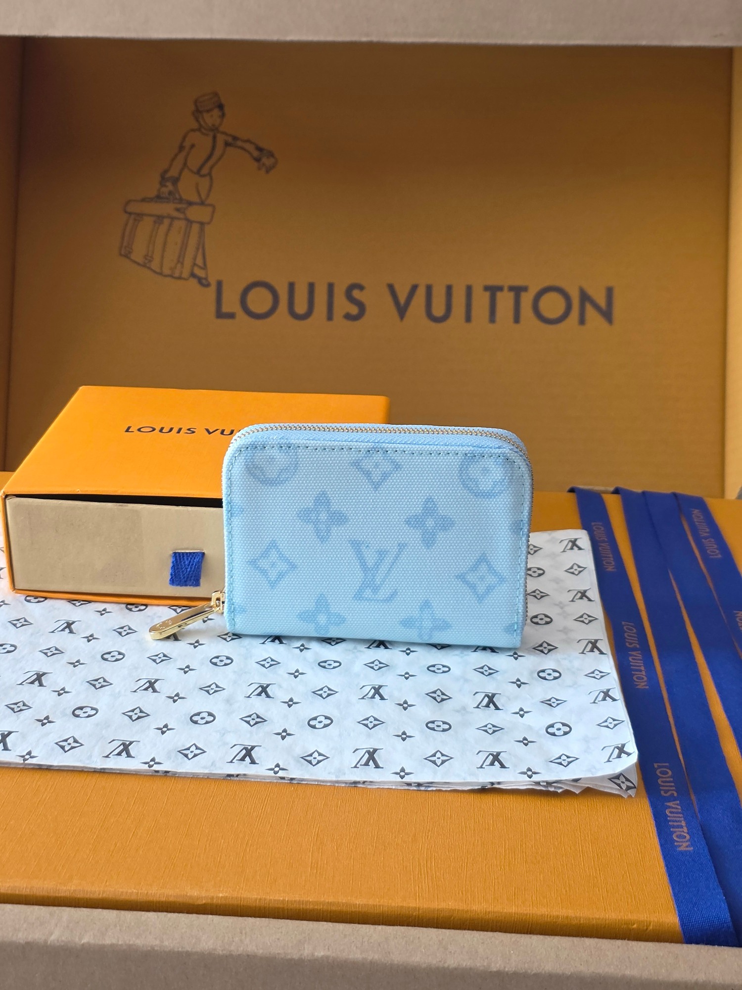 LOUIS VUITTON M27721 NEW Zippy Coin Purse