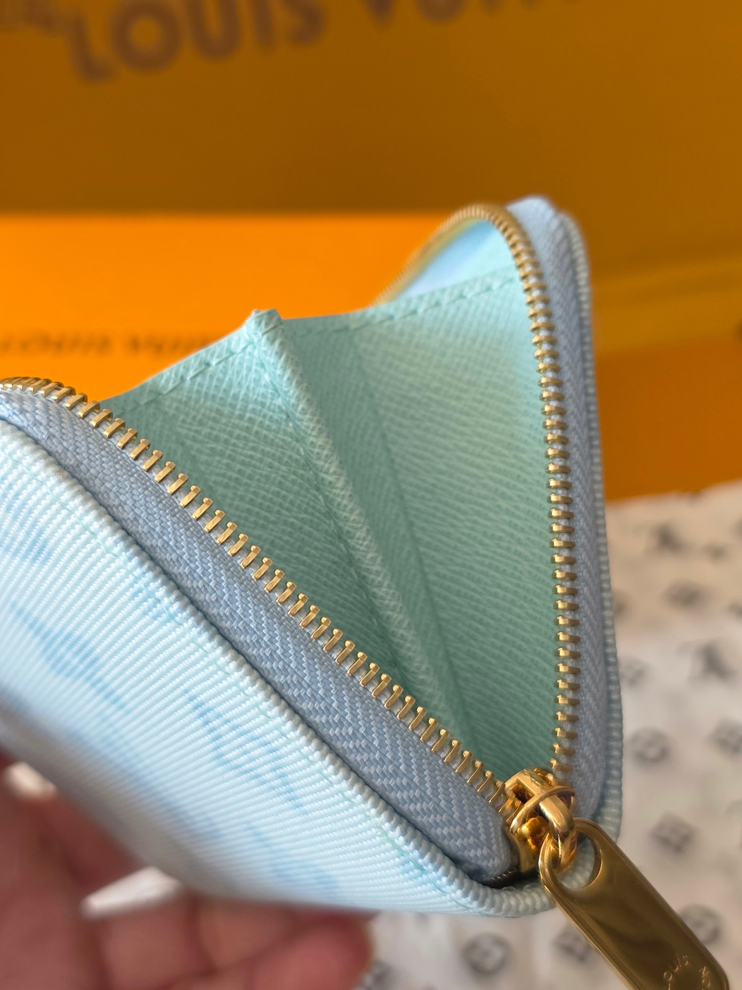 LOUIS VUITTON M27721 NEW Zippy Coin Purse