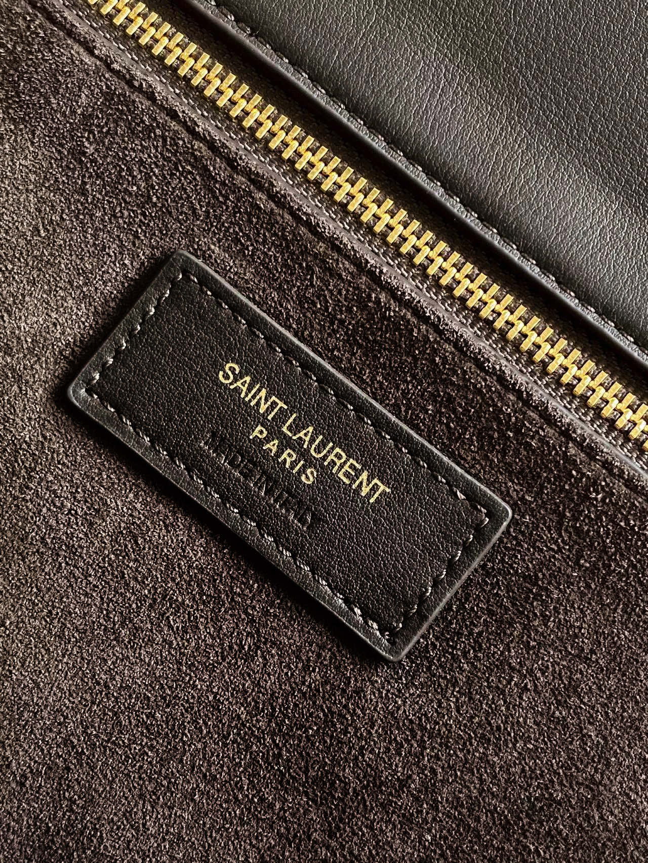 Saint Laurent LE 5 À 7 BEA Suede Handbag