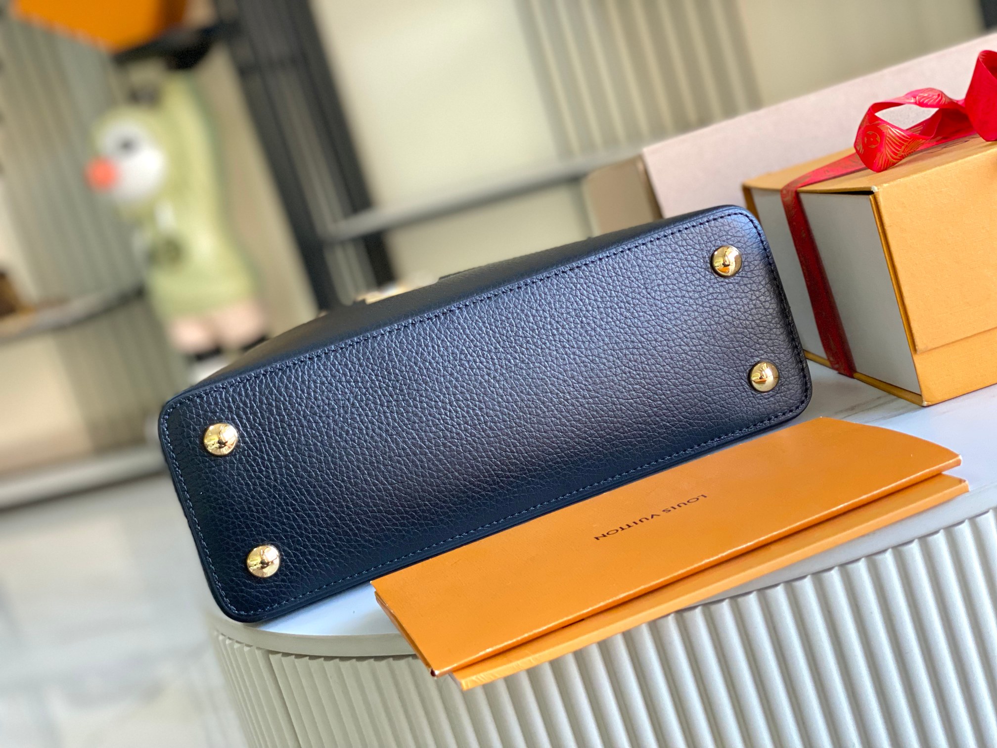 Louis Vuitton M23263 Capucines BB Black