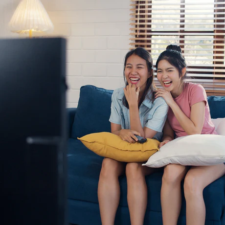 Smart TVs: What to Know Before You Buy (2025 Guide)