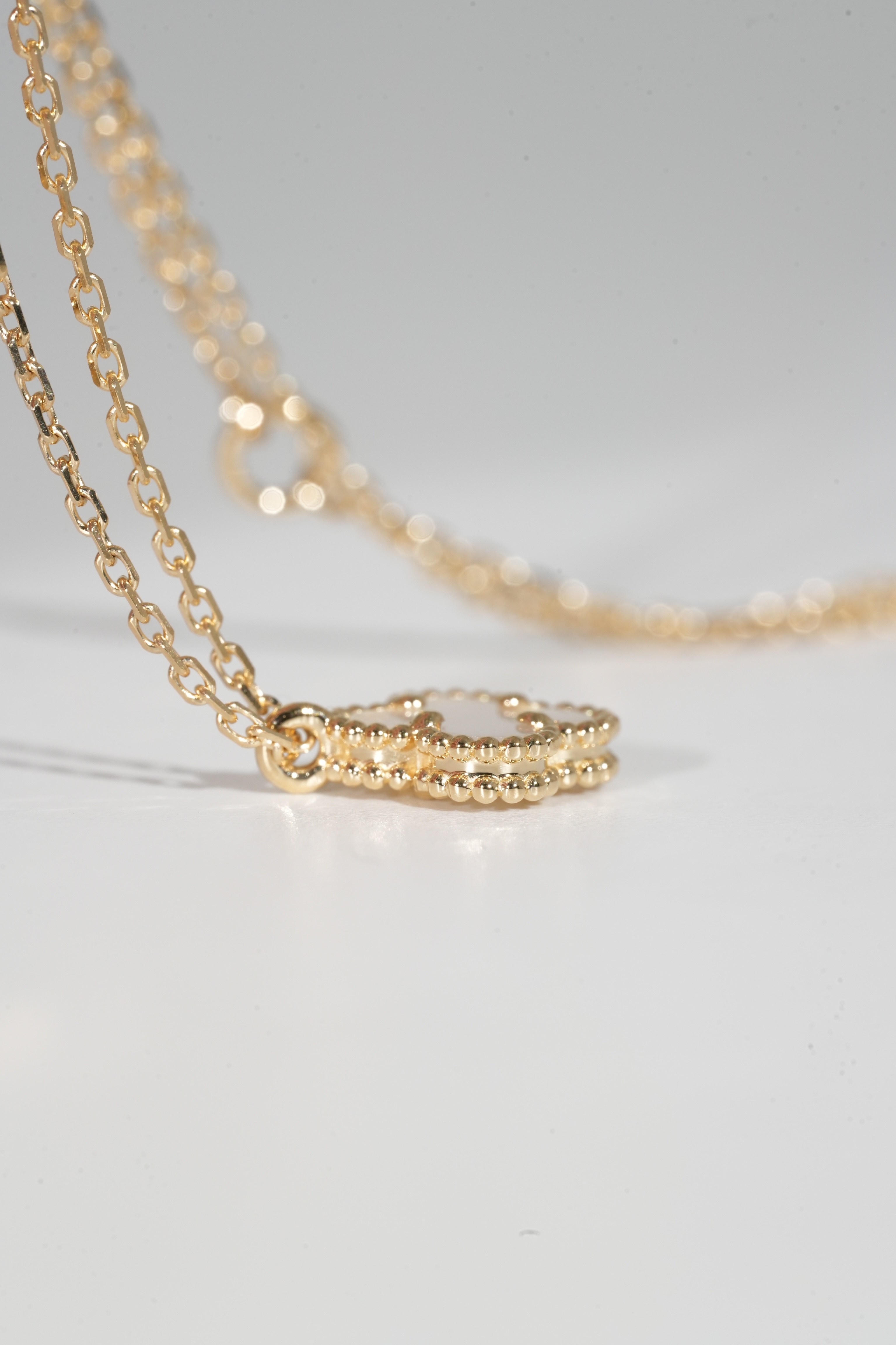 VCA Mini White Mother-of-Pearl Single Flower Necklace