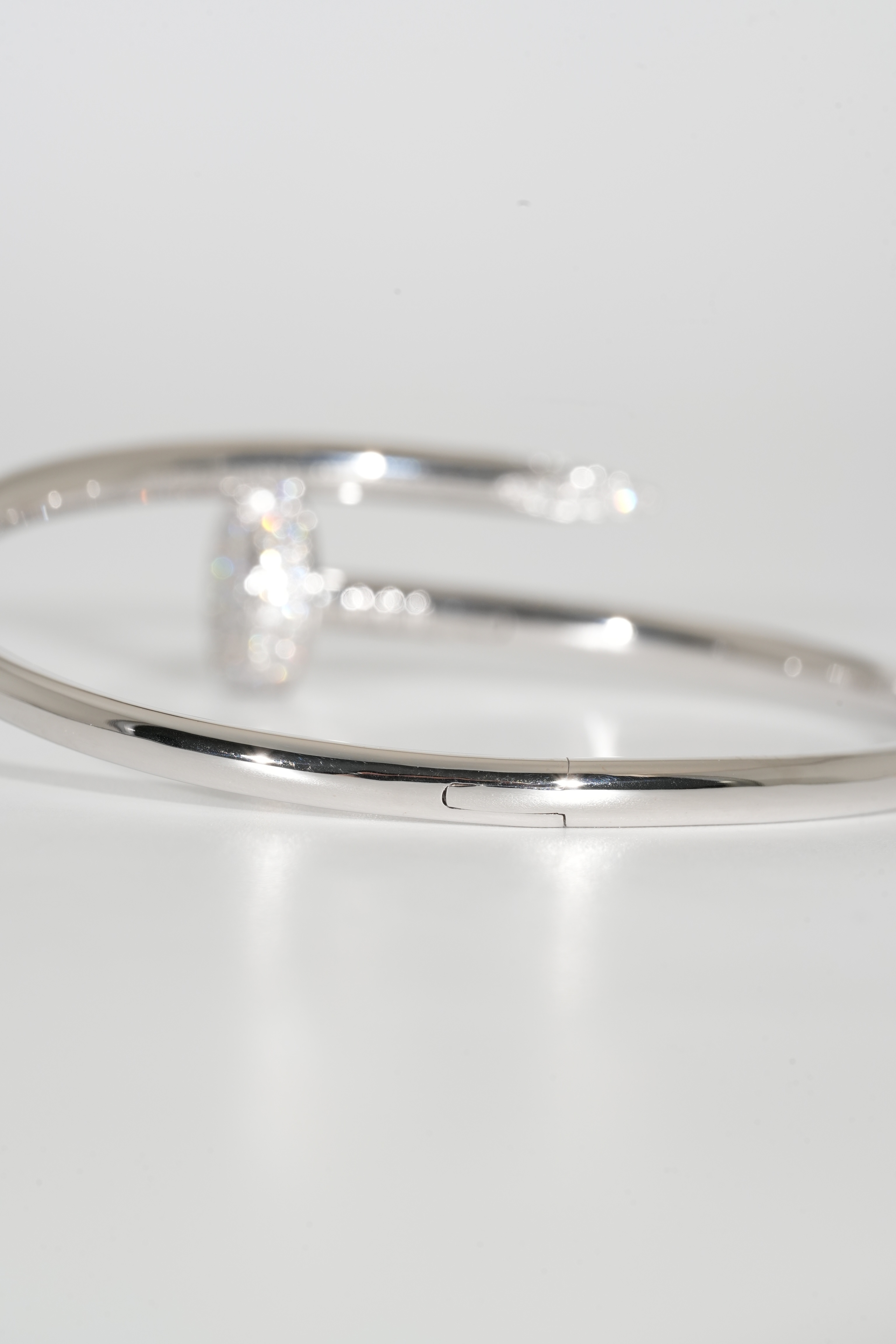 Cartier Thick Full-Diamond Juste Un Clou Bangles