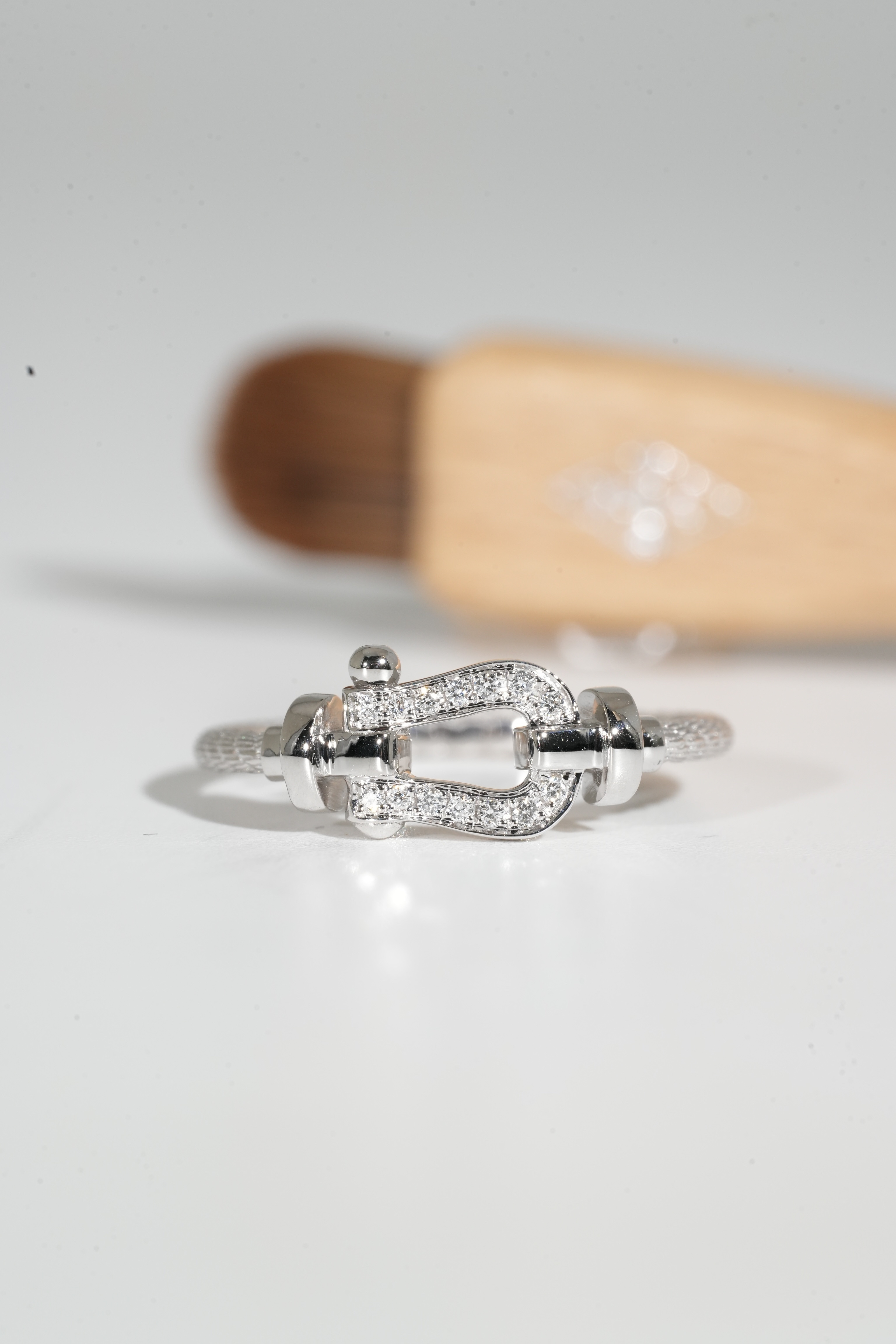 FRED Full-Diamond Horseshoe Buckle Ring