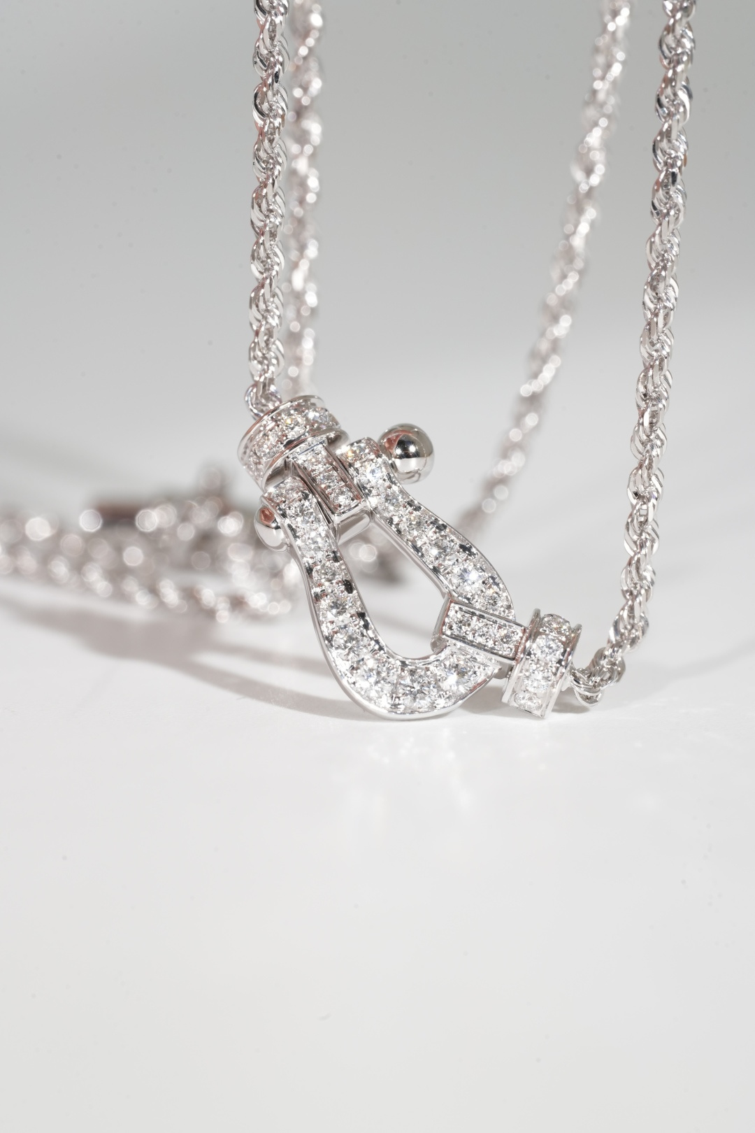 FRED Full-Diamond Horseshoe Buckle Necklace