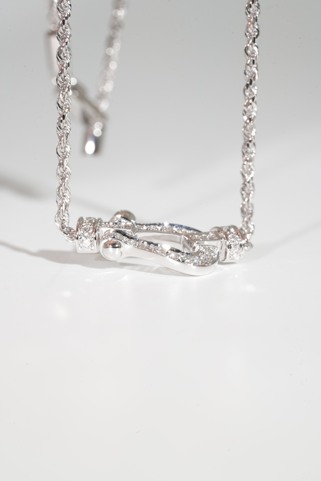 FRED Full-Diamond Horseshoe Buckle Necklace