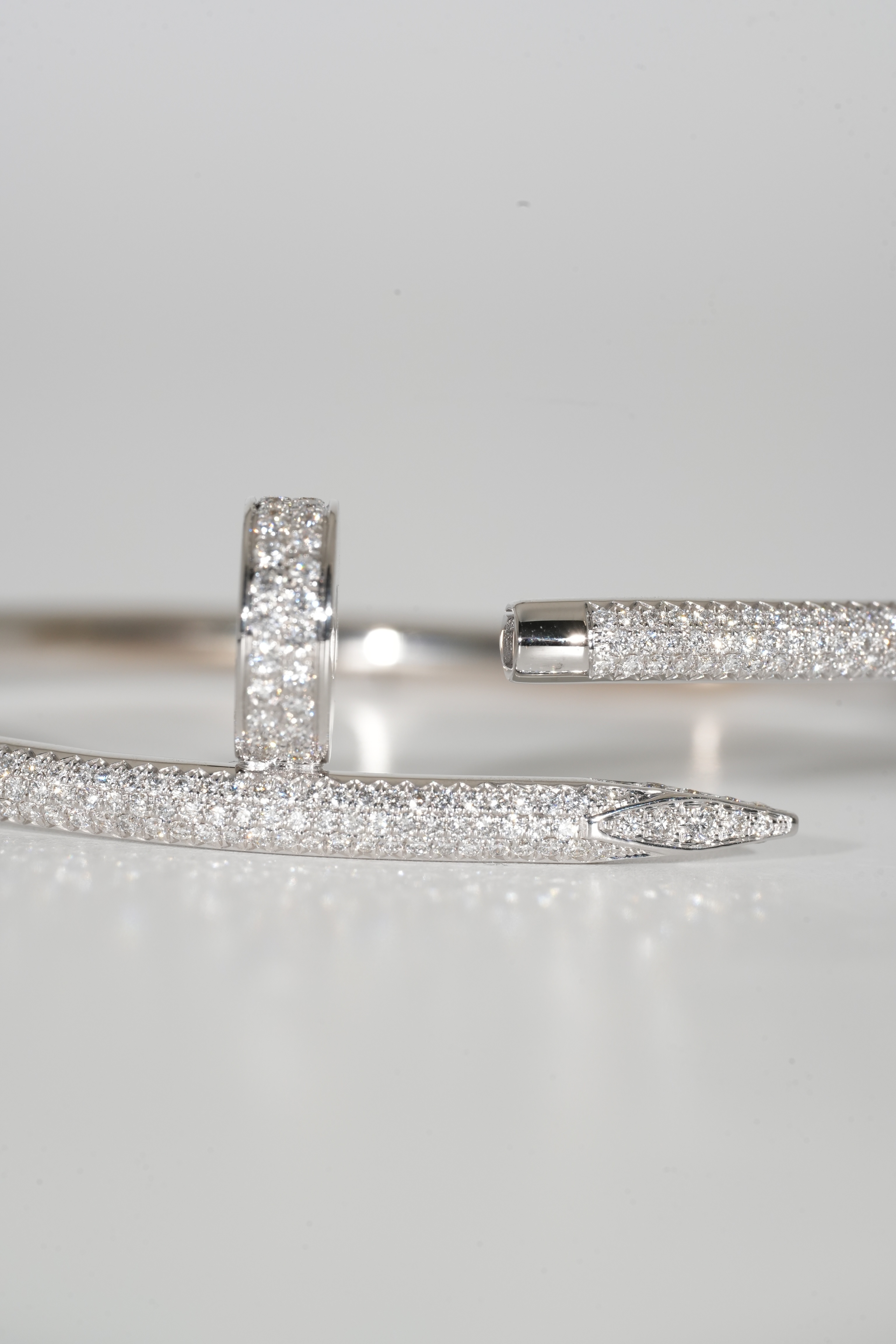 Cartier Thick Full-Diamond Juste Un Clou Bangles