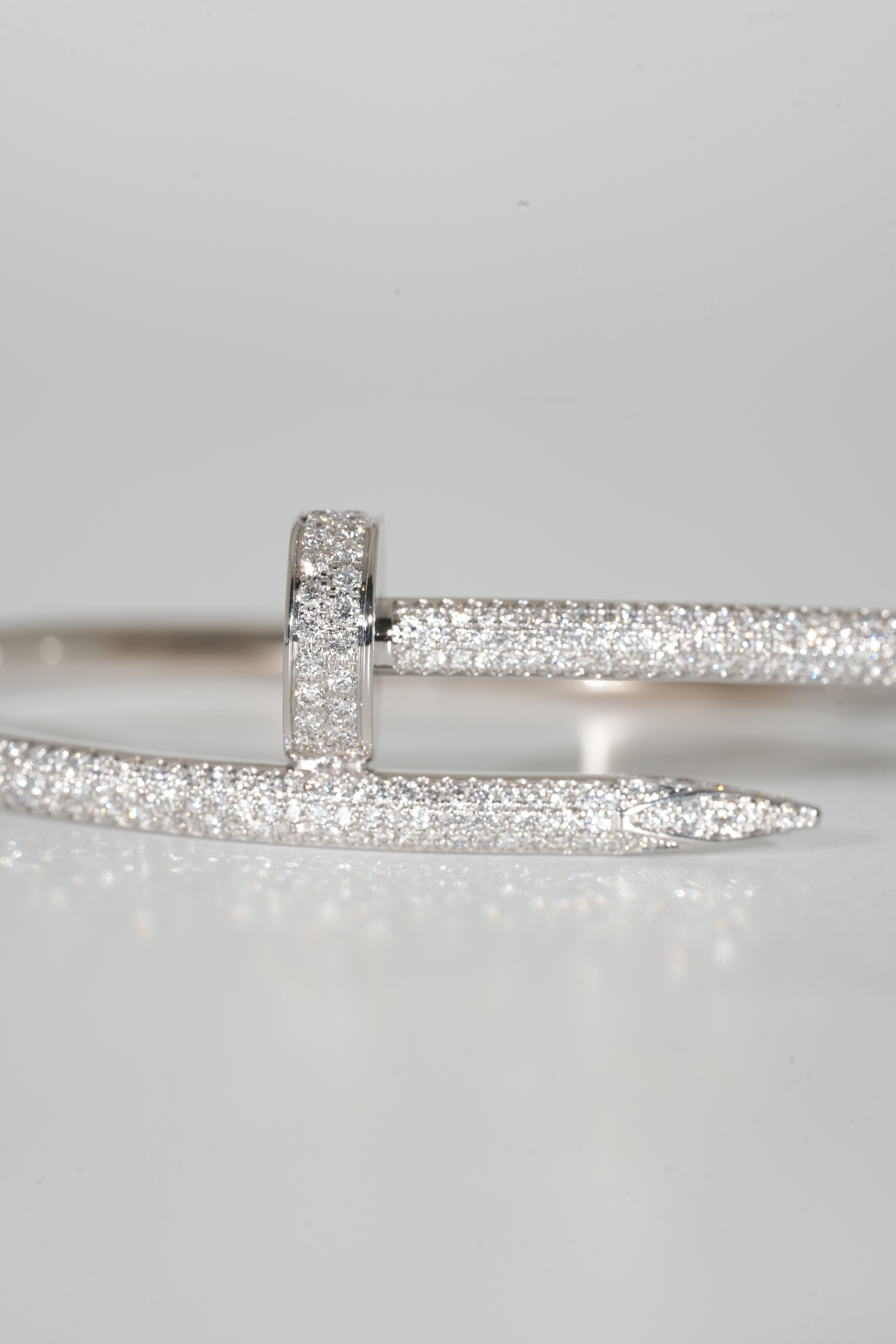 Cartier Thick Full-Diamond Juste Un Clou Bangles