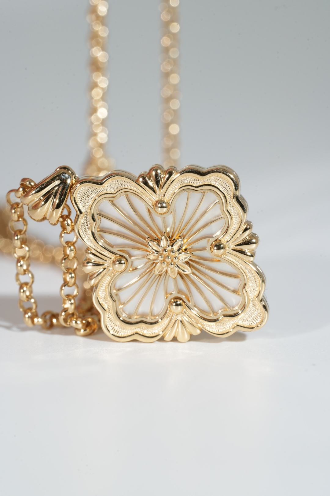 Buccellati Large Mother-of-Pearl Pendant Necklace