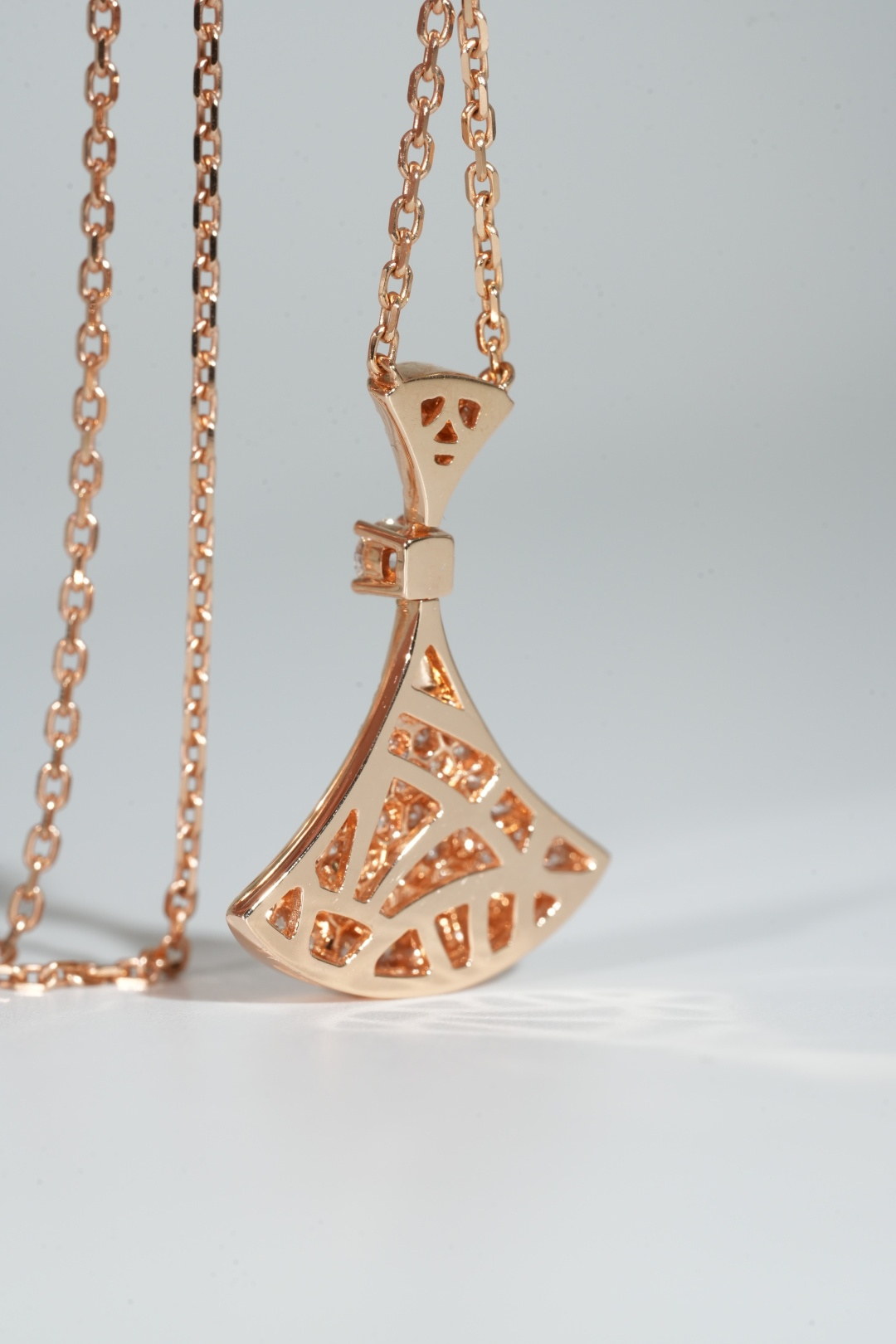 BVLGARI Large Full-Diamond Fan Pendant Necklace