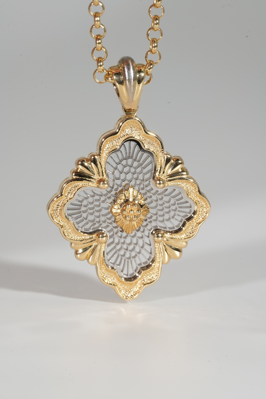 Buccellati Lace Filigree Pendant Necklace