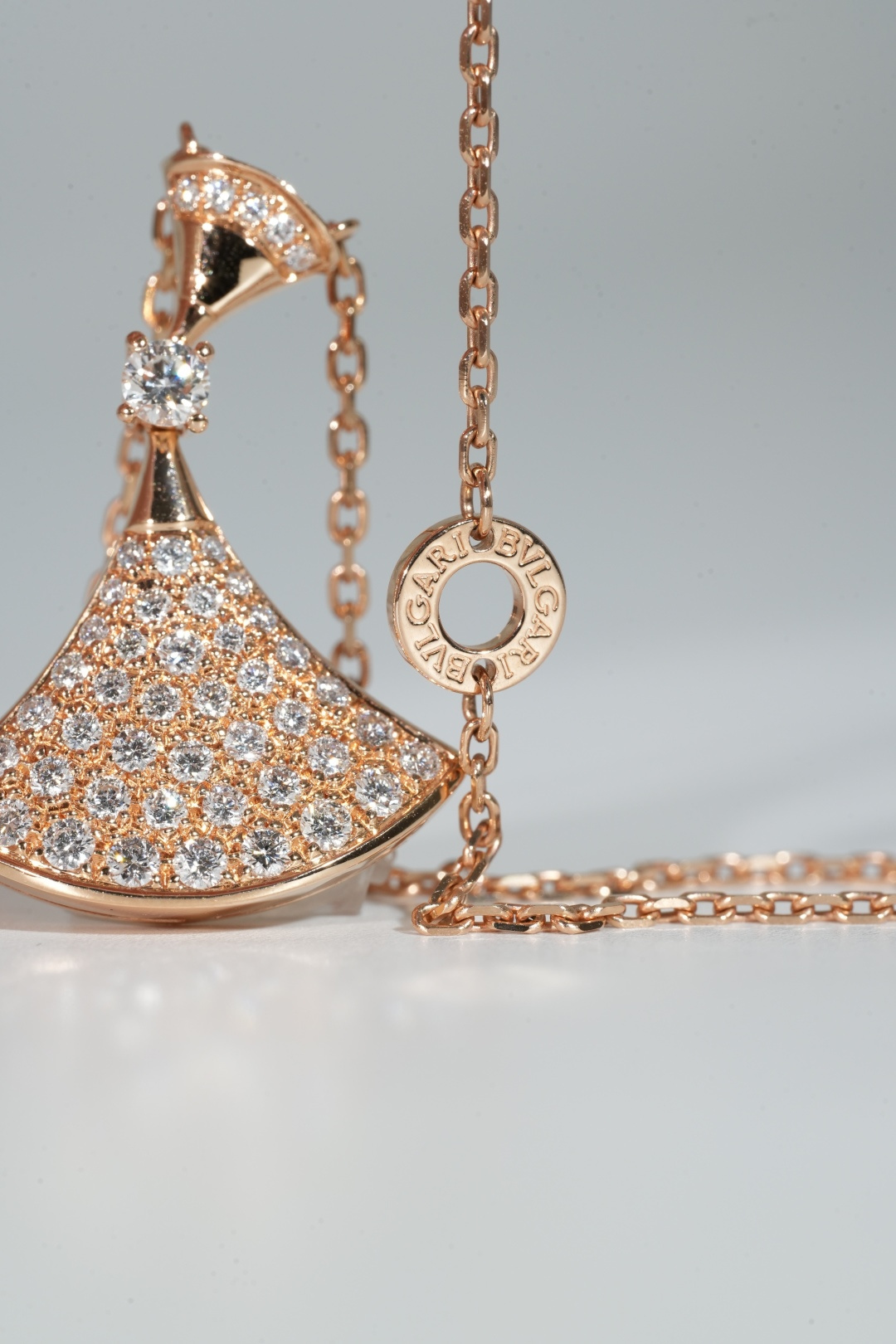 BVLGARI Large Full-Diamond Fan Pendant Necklace