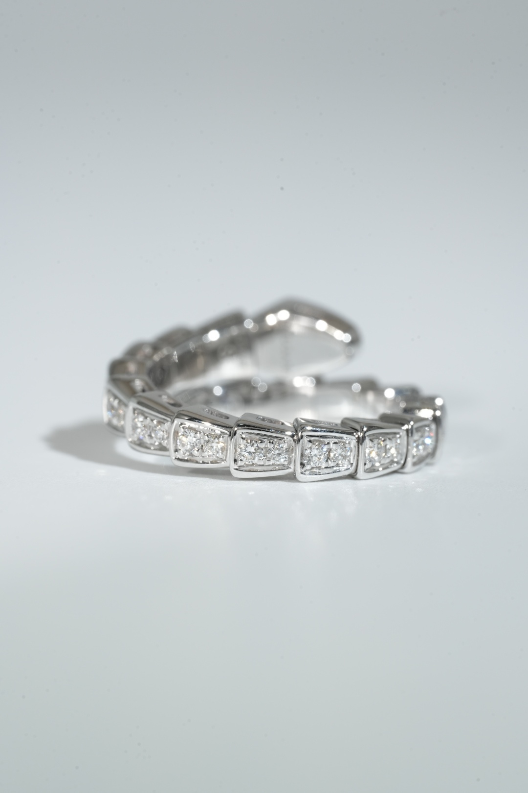 BVLGARI Full-Diamond Serpenti Ring