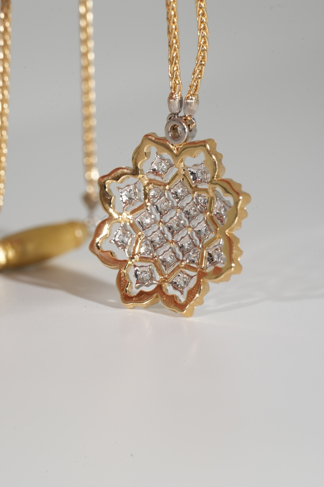 Buccellati Egg-Silk Full Diamond Necklace