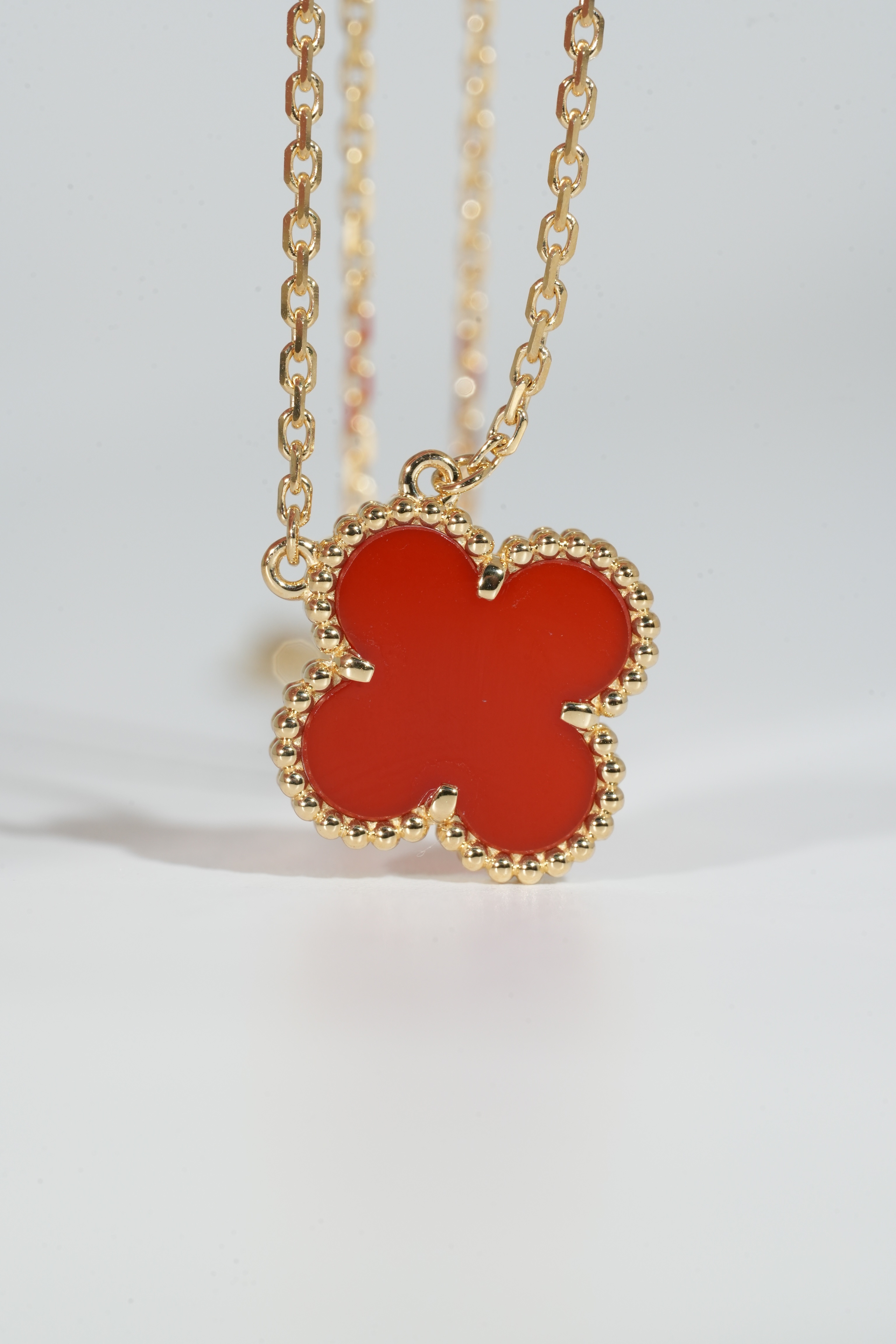 VCA Carnelian Single-Motif Necklace