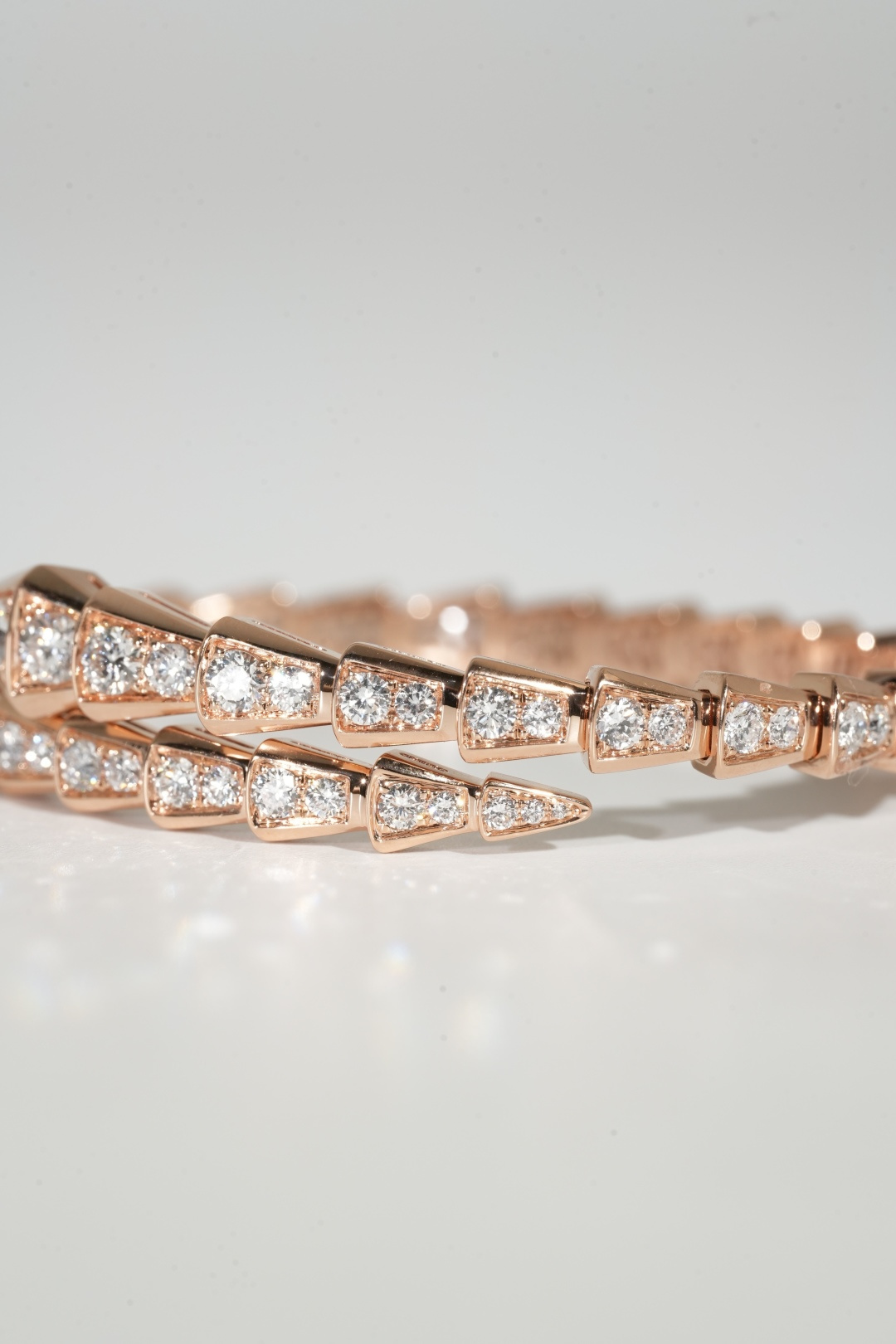 BVLGARI Full-Diamond Serpenti Bangle