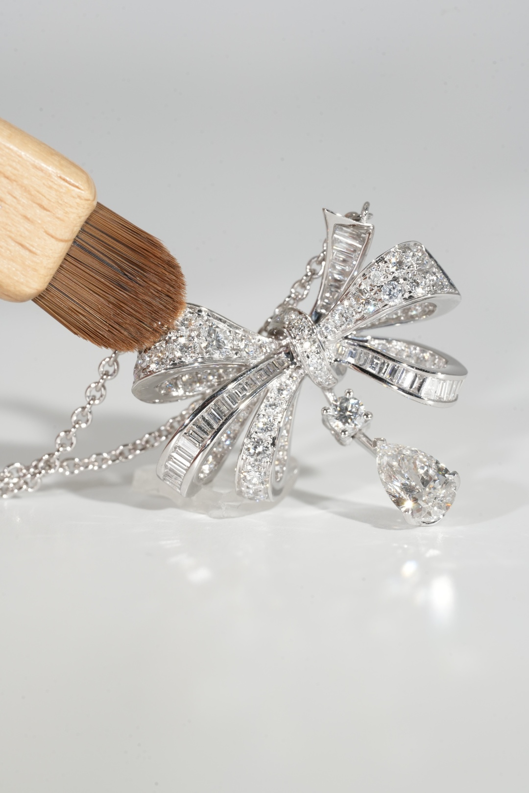 Graff Bowknot Pendant Necklace