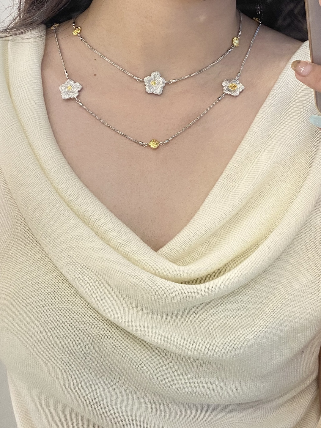 Boucheron Daisy Necklace