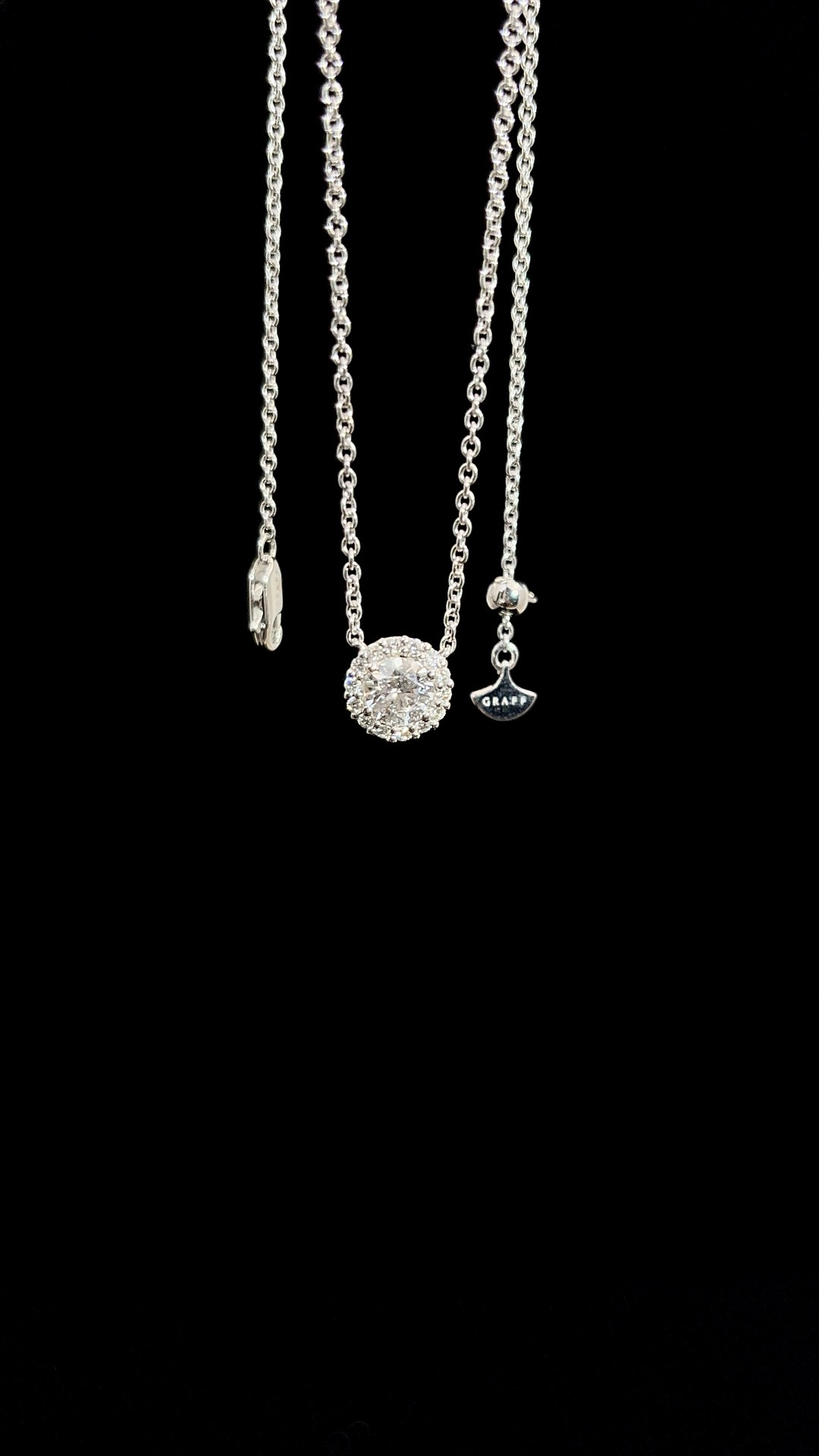 GRAFF Round Diamond Necklace