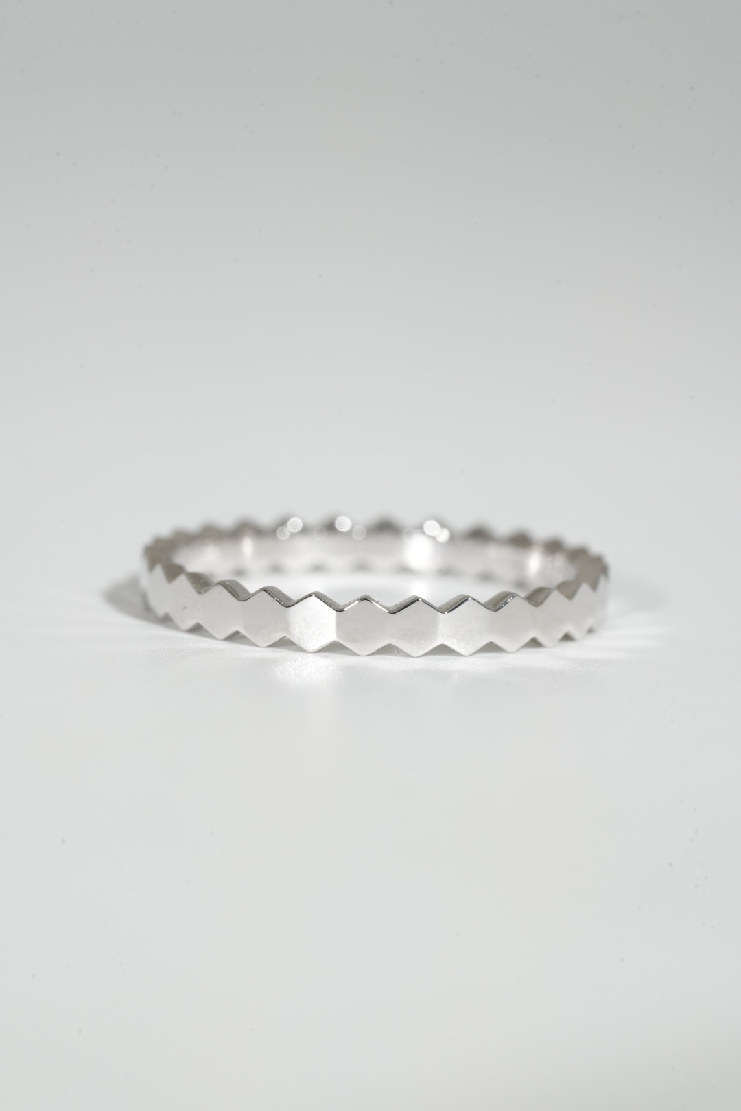 Chaumet Plain Gold Honeycomb Ring