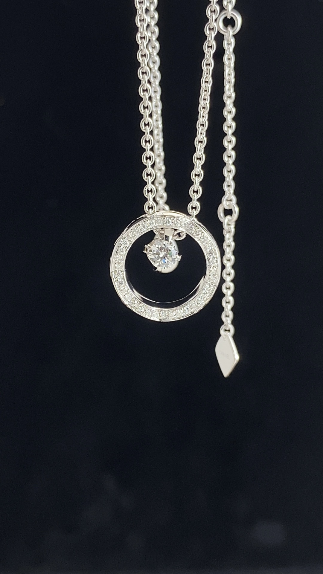 Chanel Coco Crush Ice Moon Necklace
