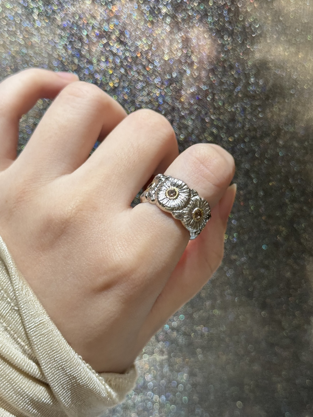 Boucheron Diamond Daisy Ring