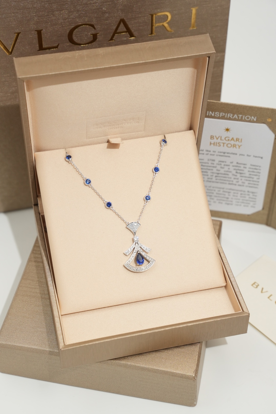 BVLGARI Sapphire Fan Necklace