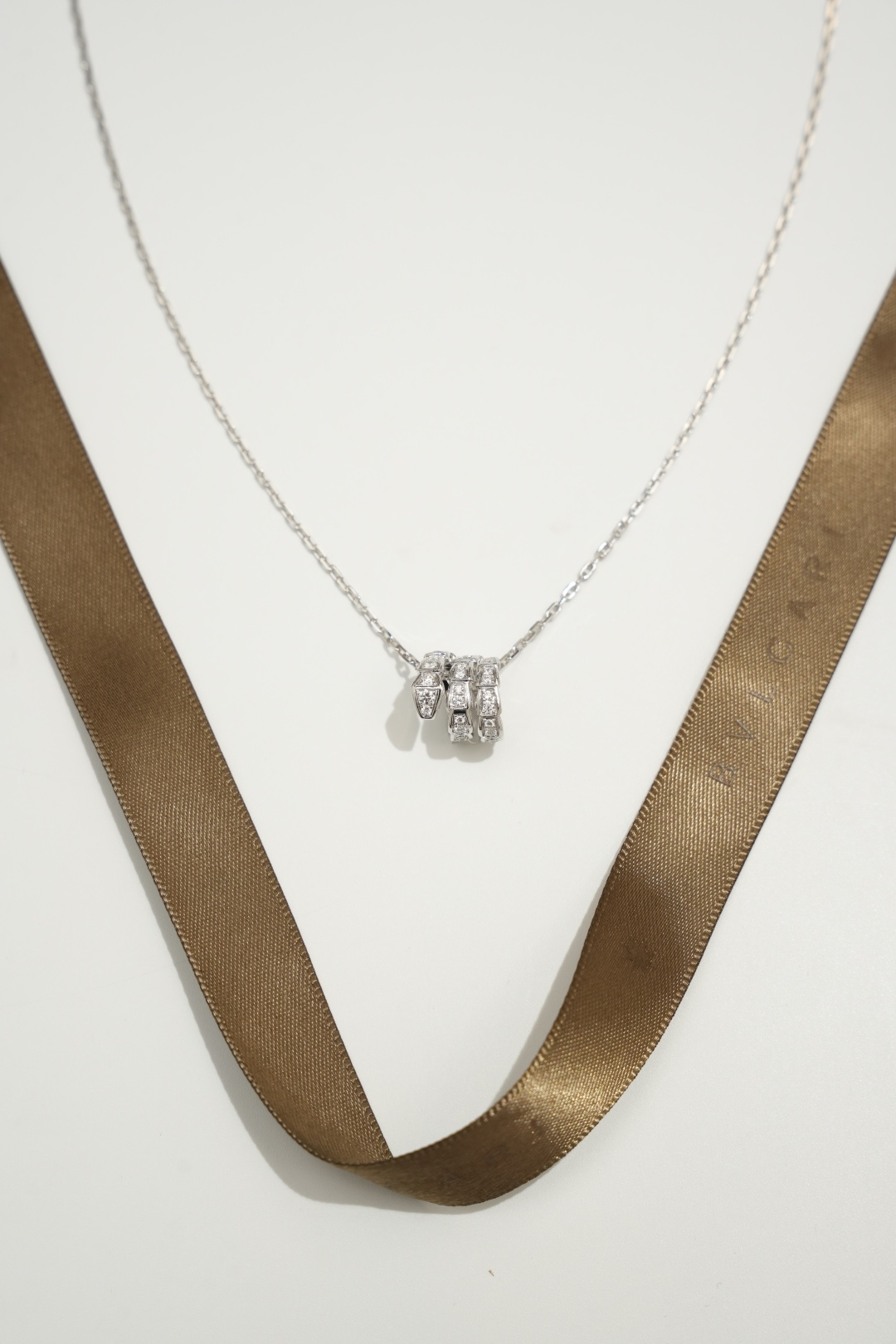 BVLGARI Full-diamond Serpenti Necklace