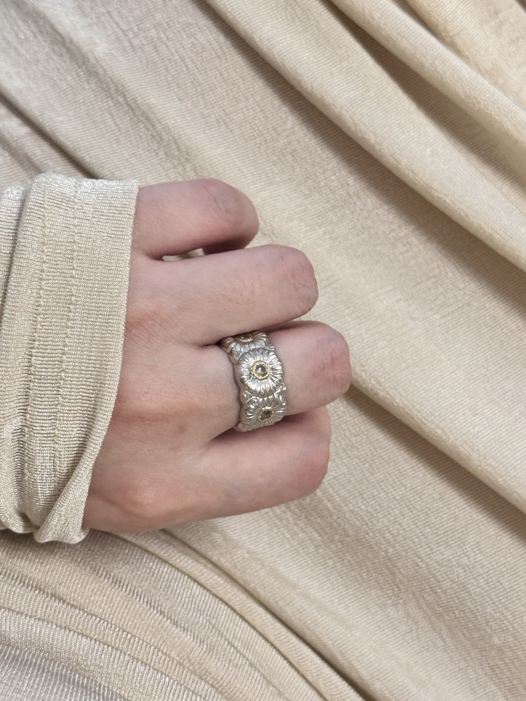 Boucheron Diamond Daisy Ring