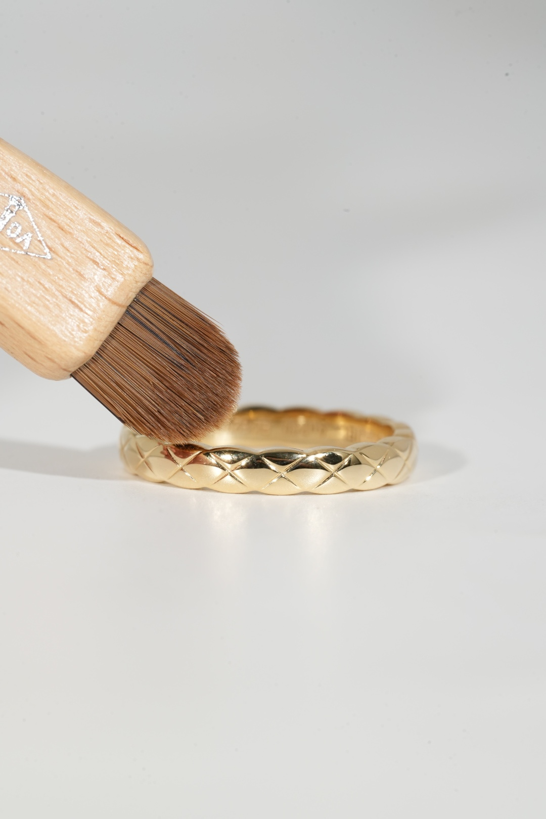 CHANEL Coco Crush Narrow Plain Gold Ring