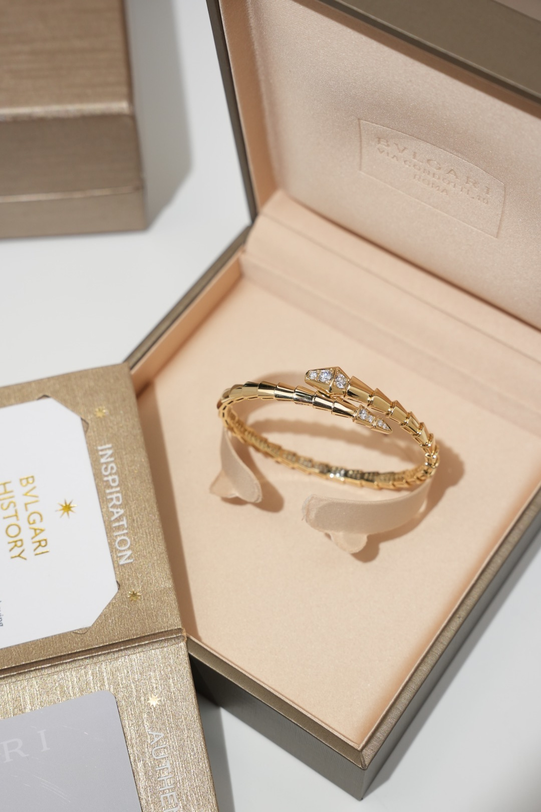 BVLGARI Diamond Serpenti Head-to-Tail Bracelet