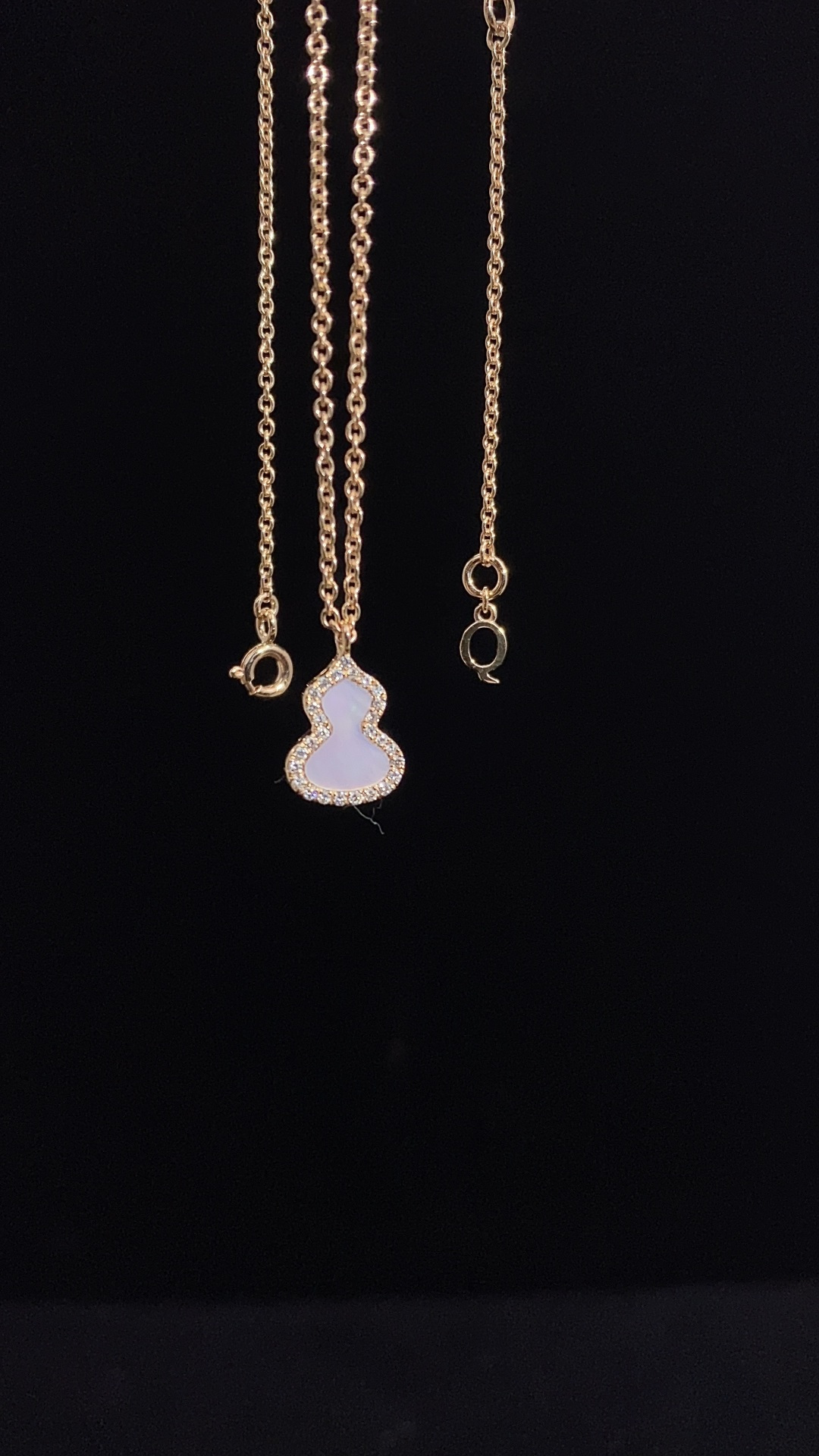 Qeelin Wulu White Mother-of-Pearl Necklace